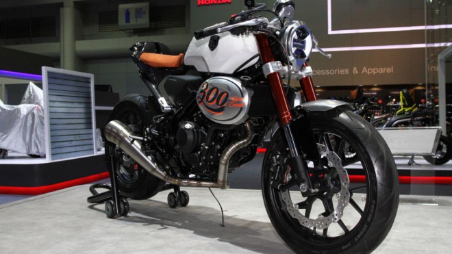Honda CB300 jako retro koncept