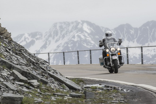 Švýcarské průsmyky s Harley-Davidsony
