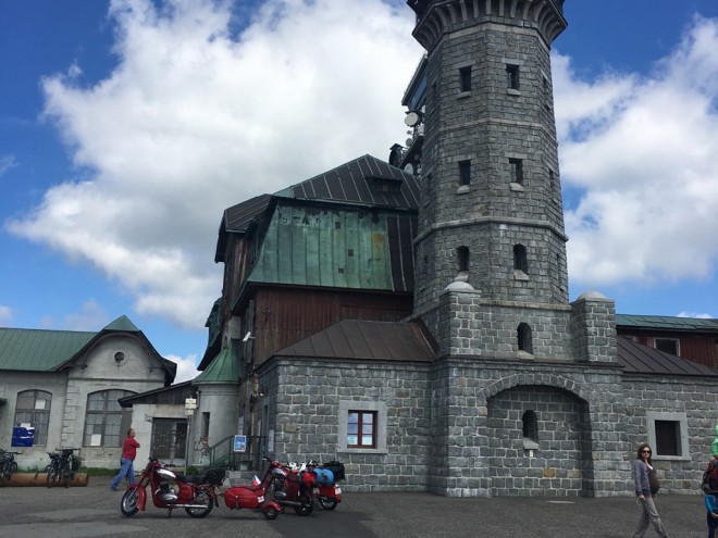 Retro Moto Gang - kolem čáry.