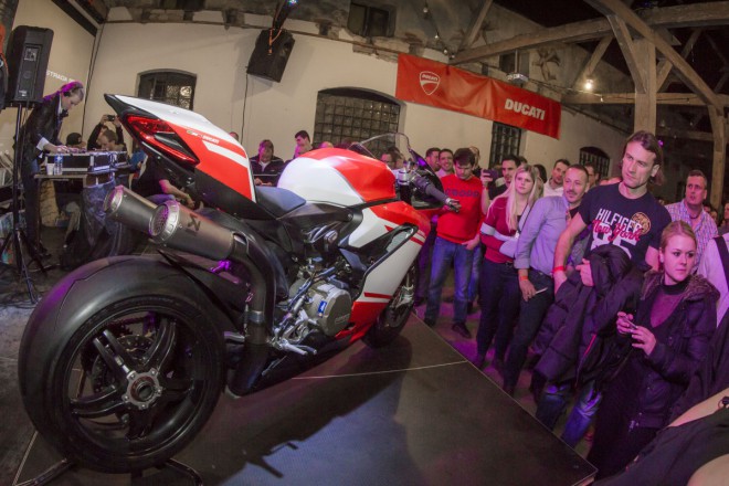 Nová Ducati SuperSport se představila na párty