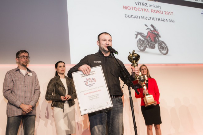 Motocyklem roku 2017 v ČR je Ducati Multistrada 950