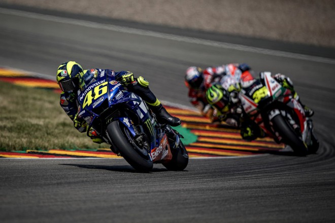 Rossi tlačí na inženýry, Yamaha nevyhrála devatenáct závodů