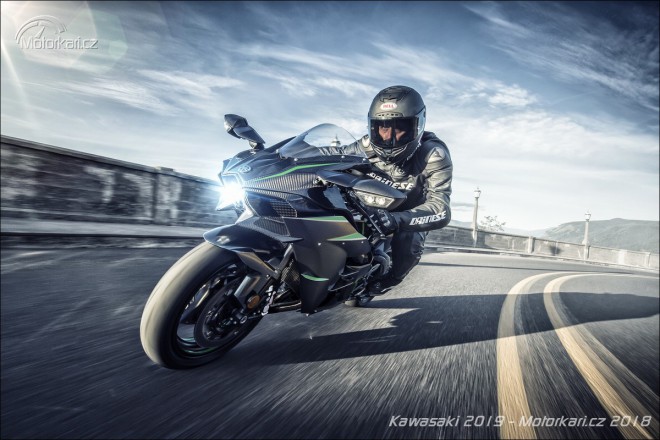 Kawasaki představuje nové barvy a vylepšenou Ninju H2