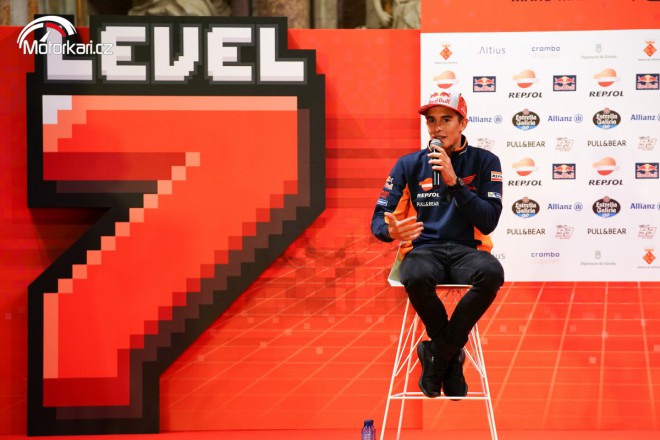 Márquez slavil sedmý titul mistra světa doma v Cerveře