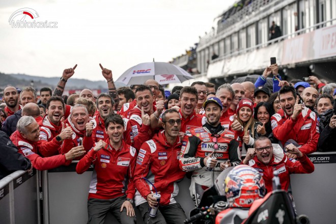 GP Valencie – Dovizioso slaví vítězství, KTM první pódium