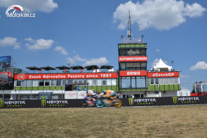MotoGP v Brně se vším všudy, to je vstupenka VIP AREA