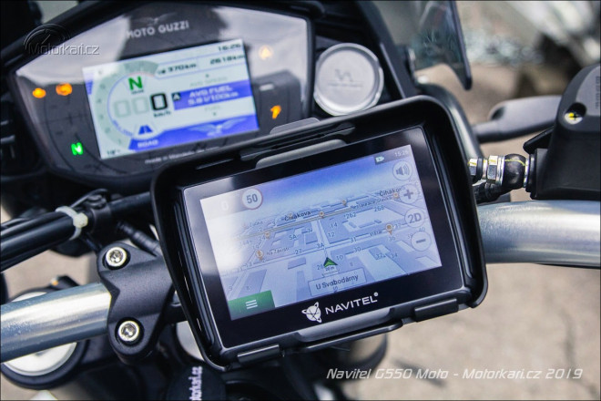 Navitel G550 Moto: Funkční navigace za pár korun