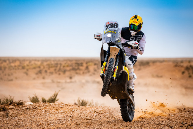 Brabcova motorka Anežka už pluje na Dakar