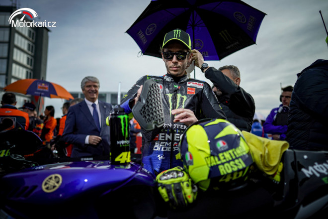 Rossi připouští možnost přestupu k Petronasu