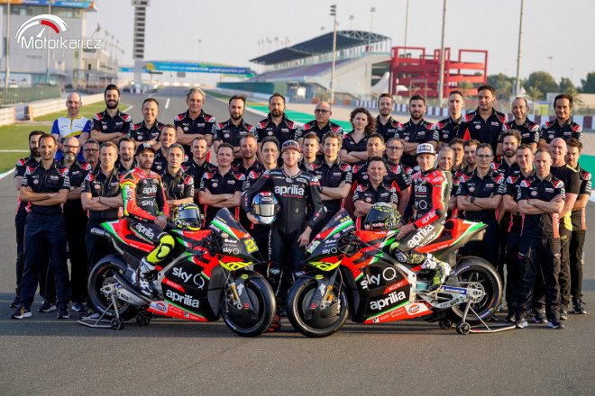 Přímo z Kataru představila Aprilia tým MotoGP