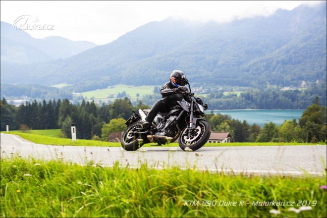 Do Tyrolska nesmějí hlučné motorky. Ani ty sériové
