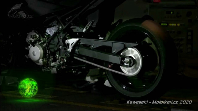 Kawasaki ukazuje další vývojové cesty, pracuje na hybridním pohonu