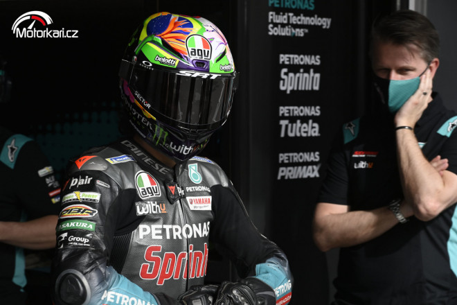 Těžký víkend pro Petronas SRT, Morbidelli dvanáctý, Rossi šestnáctý