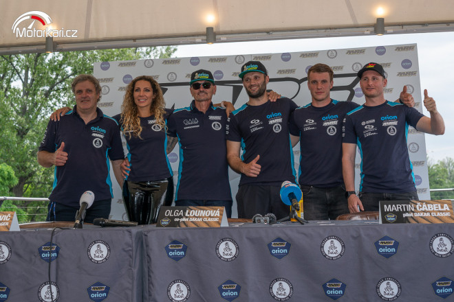 ORION Moto Racing Group angažoval Lounovou, Hroneše a pokračuje s Michkem a Engelem