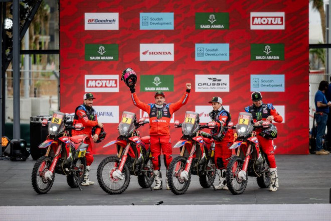 Honda brala na Dakaru etapové výhry, ale obhajoba nevyšla 
