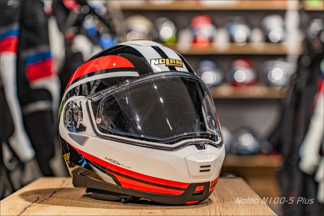 Motopark představuje nejoblíbenější helmu Nolan N100-5 Plus