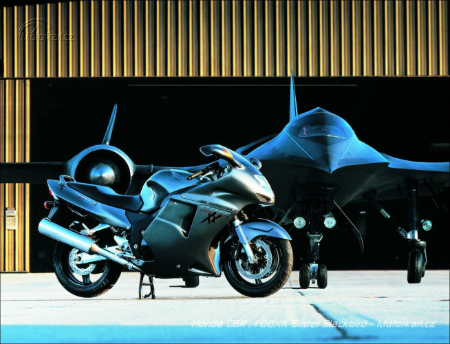 Dvojité X: Honda CBR1100XX Super Blackbird