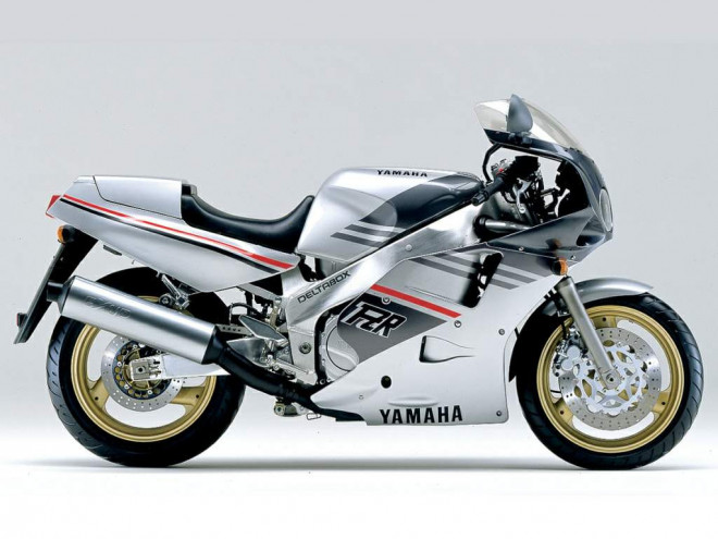 Matka dnešních litrů: Yamaha FZR 1000