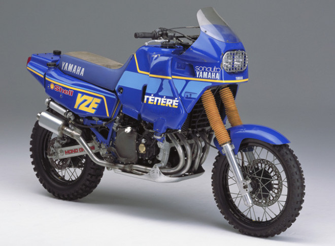 Čtyřválec na Dakaru: Yamaha FZT750/920