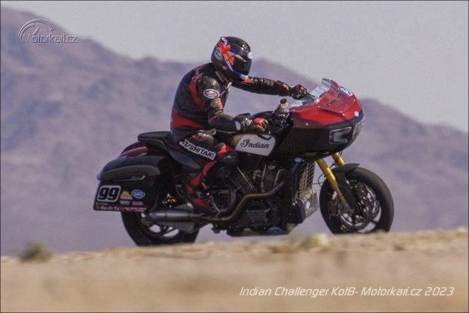 Indian Challenger ze série King of the Baggers: Almara s raketovým pohonem