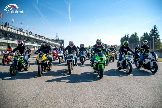 V sobotu se na Masarykově okruhu koná akce Motorekord