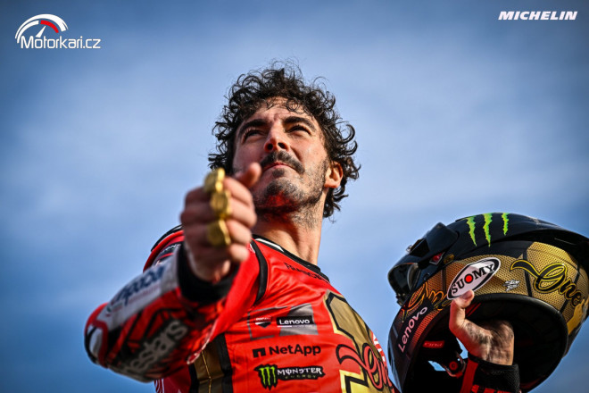 Obrazem – Francesco Bagnaia slaví druhý titul MotoGP™, třetí celkově