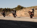 Stuntbikerské trio